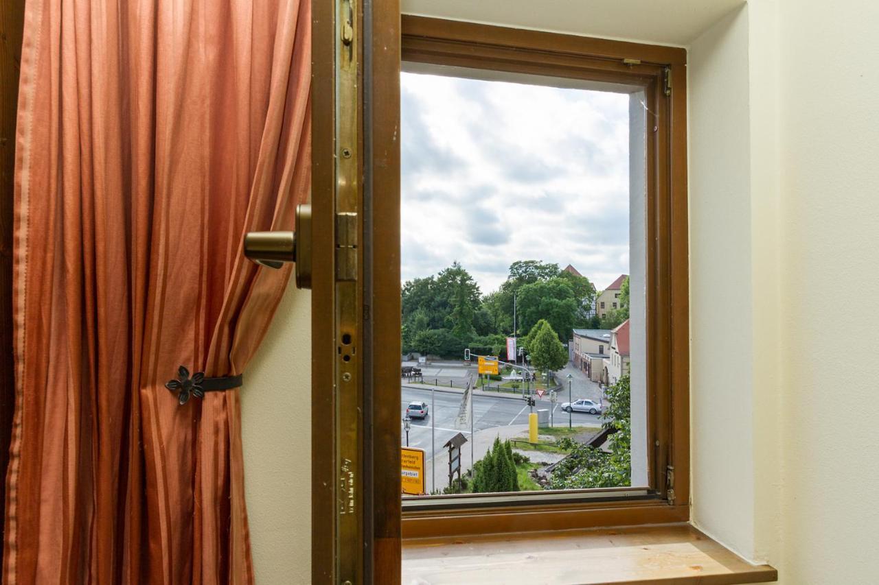 Burgschaenke & Herberge Goldener Loewe Bad Dueben Luaran gambar